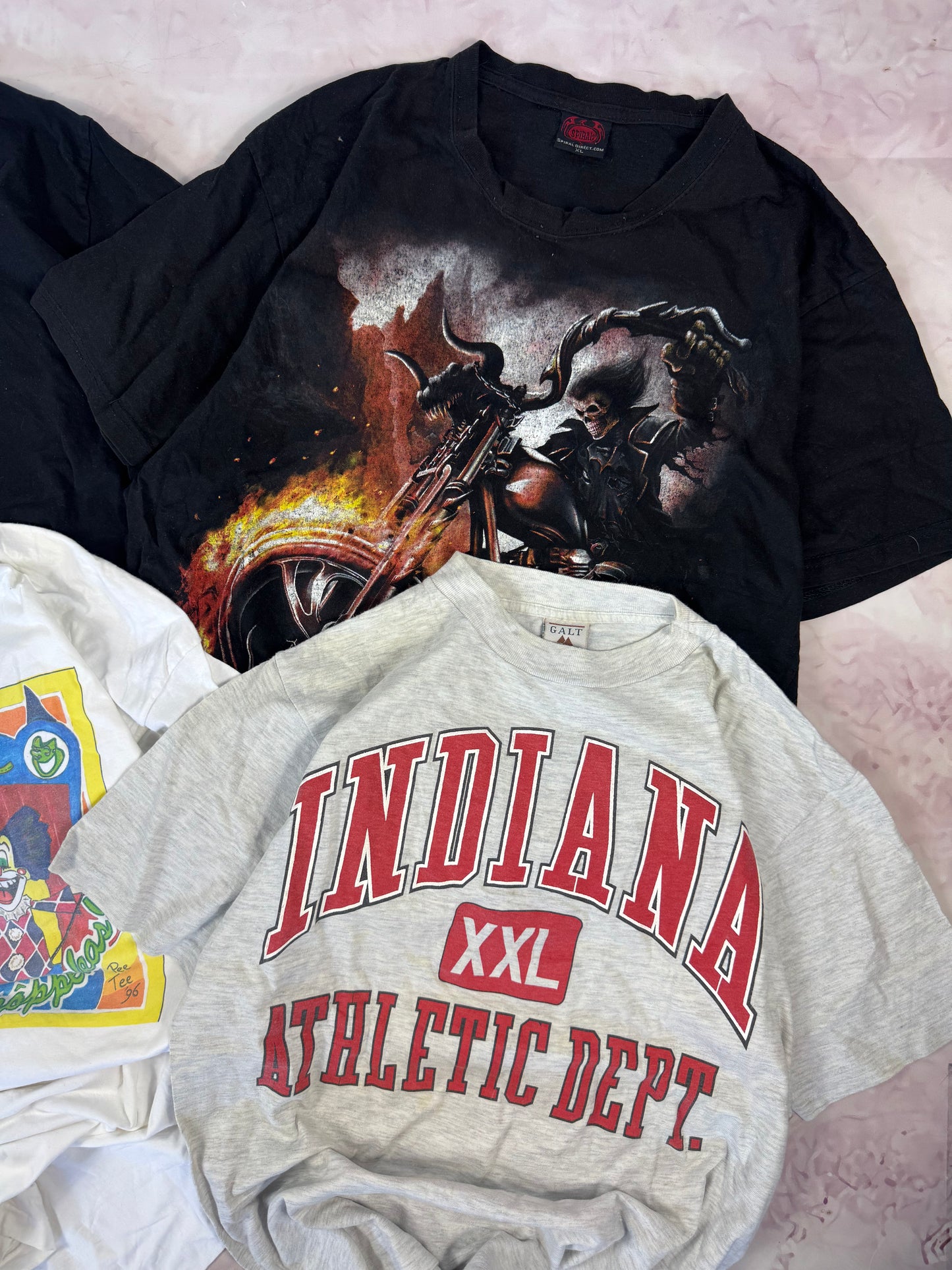 CAMISETAS GRÁFICAS